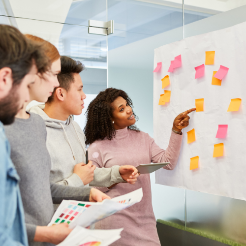 Salle équipée AURYTHM Casablanca pour ateliers formations et sessions professionnelles